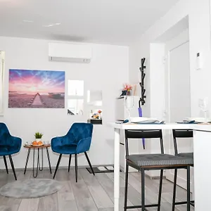 Apartment Blue With Free Parking, Ljubljana